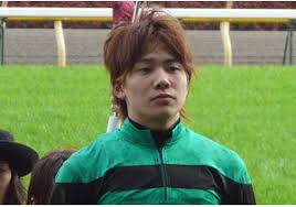 三浦をバカにするけど三浦がディープオルフェアモアイイクイコントに乗ったら確実にG1勝てるよな